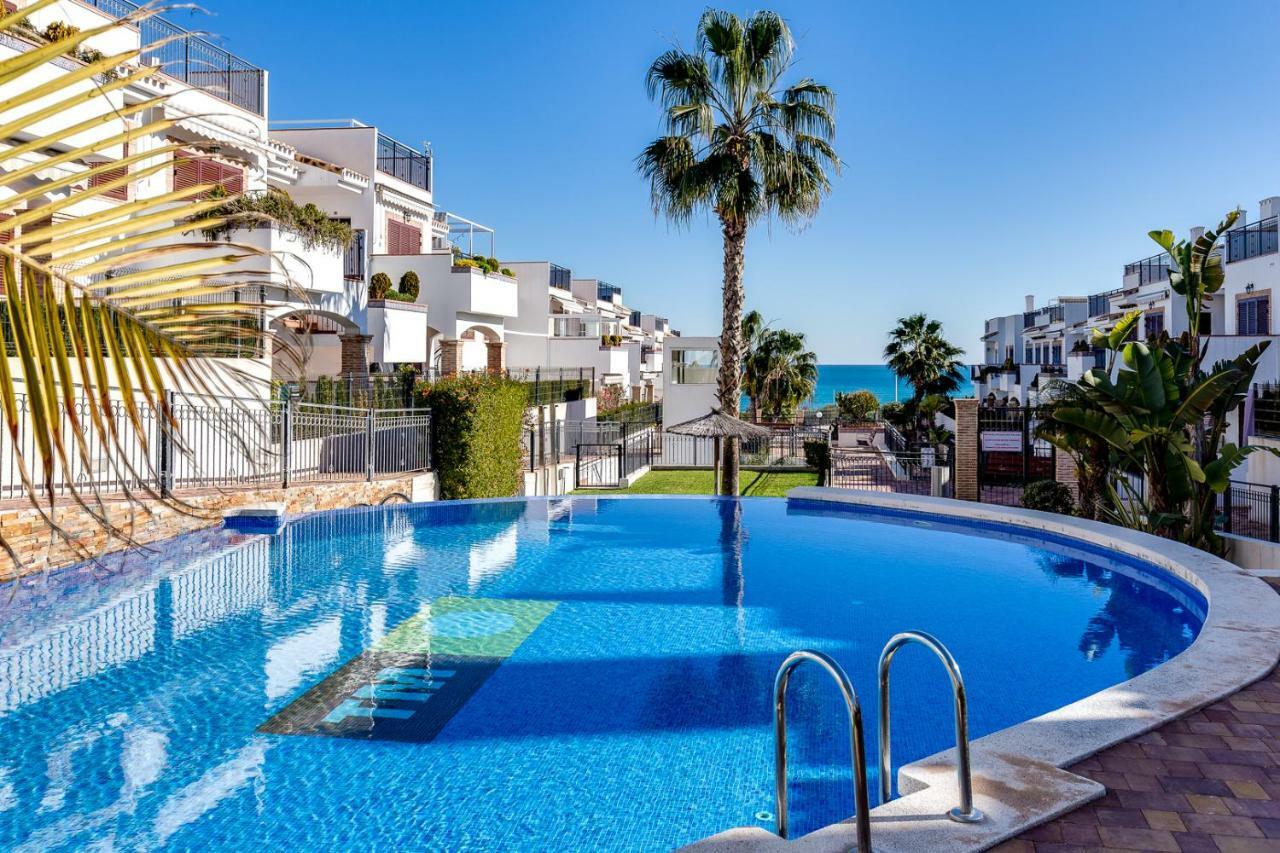 Azul Beach - La Mata Apartment Торевиеха Екстериор снимка