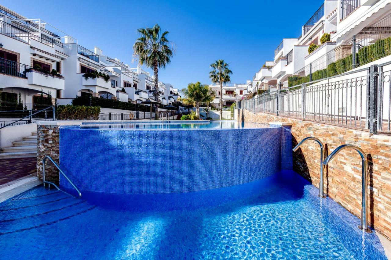 Azul Beach - La Mata Apartment Торевиеха Екстериор снимка