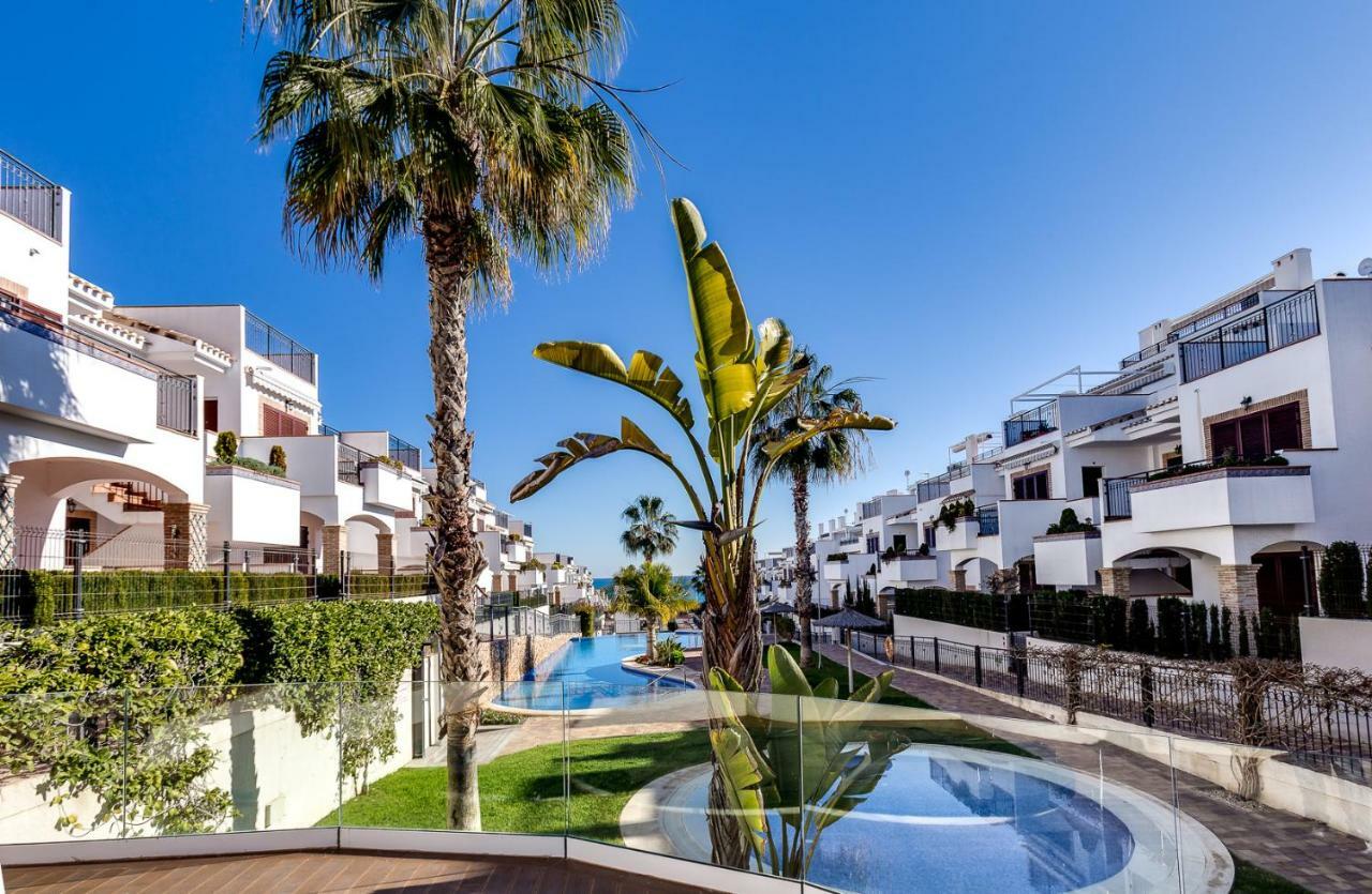 Azul Beach - La Mata Apartment Торевиеха Екстериор снимка